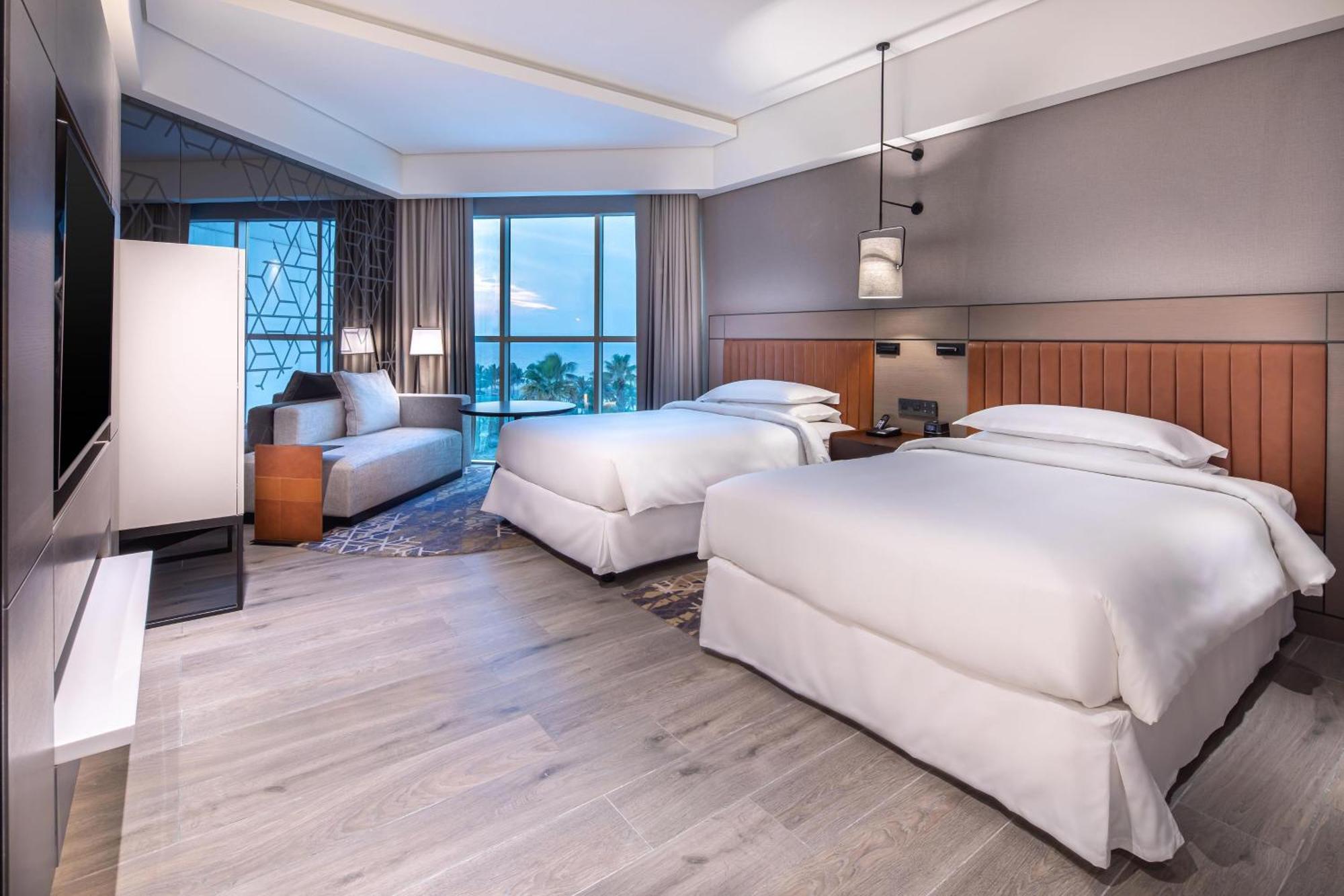 Sheraton Jeddah Hotel - Saudi Brothers Commercial Company Branch Exterior photo Deluxe Room